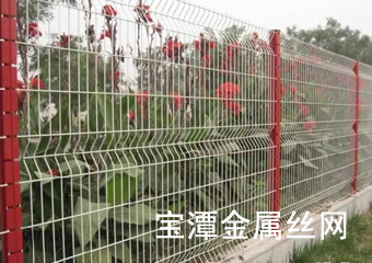 桃型柱护栏网