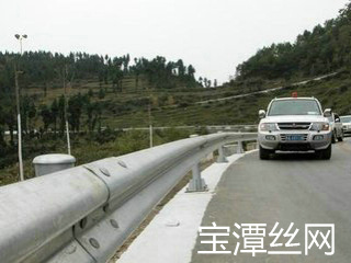 高速公路隔离网选购技巧